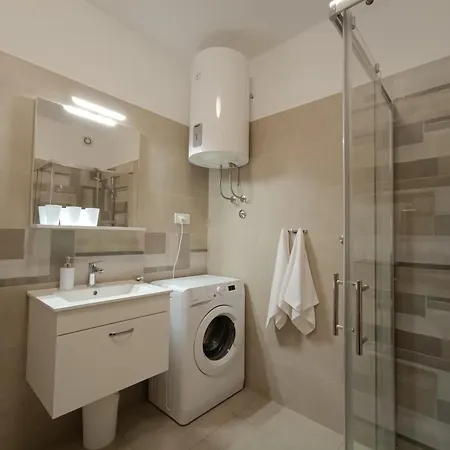 Olive Apartament *