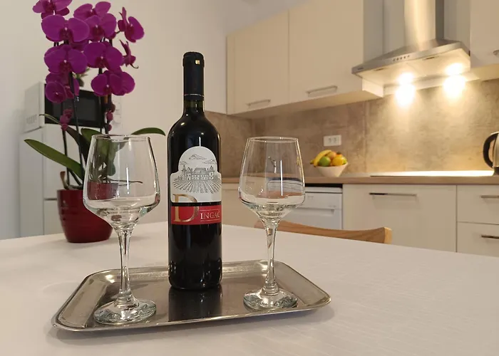 Olive 아파트 풀라